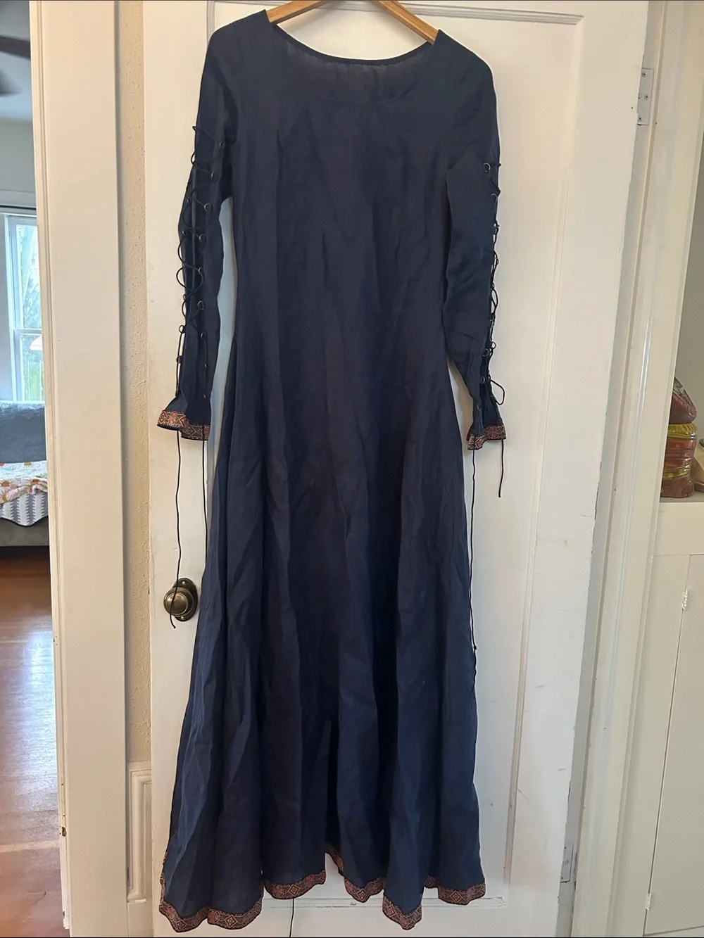 Armstreet Medieval linen dress castlecore Renaissance whimsygoth fairy royalcore - Picture 5 of 10